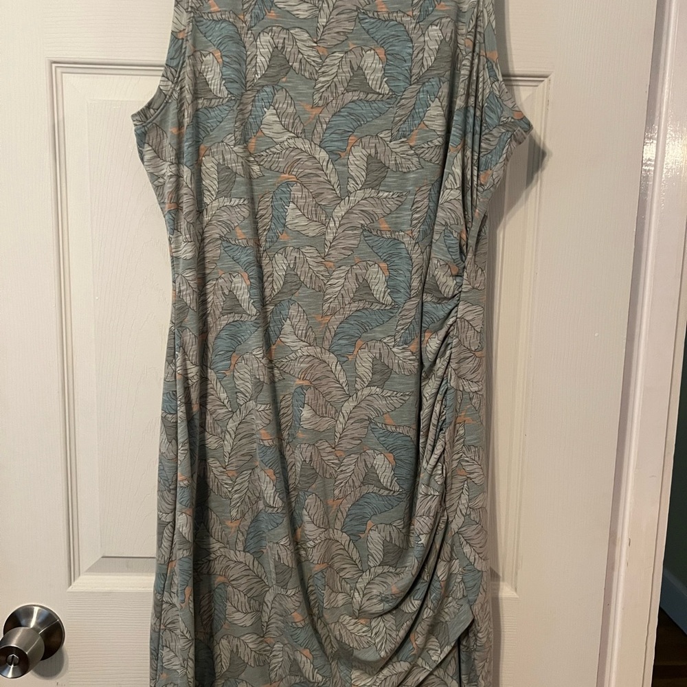 Nine West Leaf Print in Dress - Gray and Cream